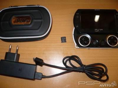  PSP GO