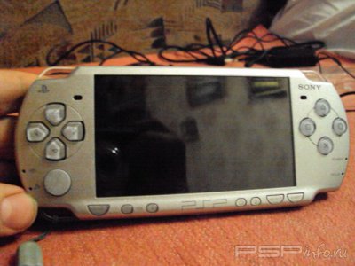  PSP 2000  