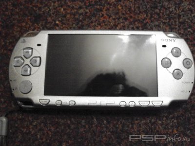  PSP 2000  