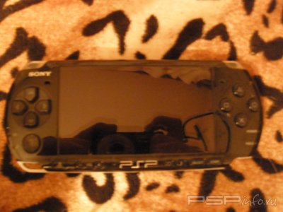 Продам PSP 3008 с деффектом