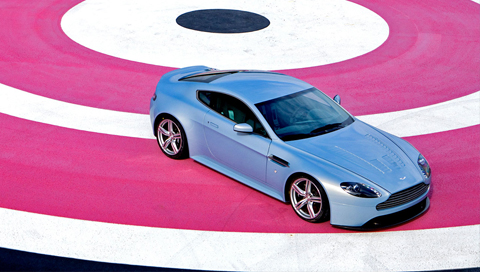Aston Martin V12 Vantage RS
