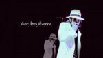 Майкл Джексон в белом костюме