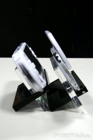 : PSP Go    PSP-3000