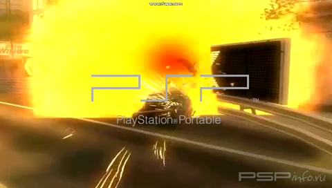  'Flatout'   GAMEBOOT  PSP